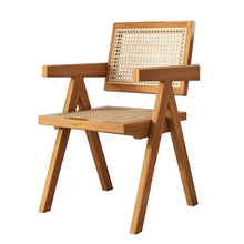 Timeless Oak Dining Chair