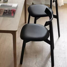 Onyx Elegance Chair