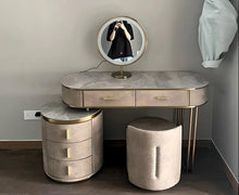 Luxuria Vanity Suite