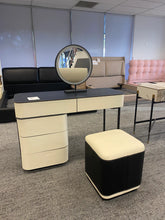 Modern Minimalist Dressing Table