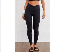 Azura Exchange Black Arched Waist Seamless Active Leggings Sports Yoga Pants