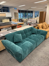 Sereno Lily Puff Couch